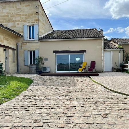 Guesthouse Les Maurins Saint-Sulpice-de-Faleyrens Exterior photo