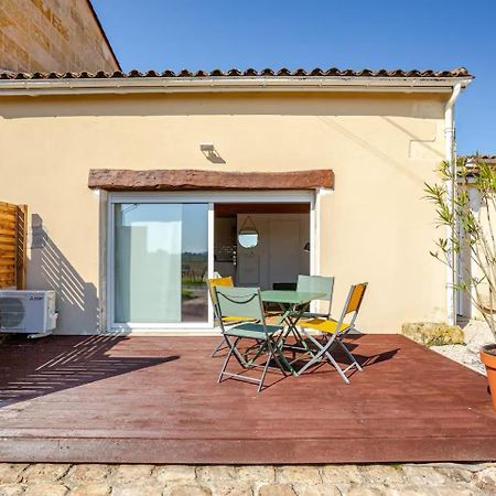 Guesthouse Les Maurins Saint-Sulpice-de-Faleyrens Exterior photo
